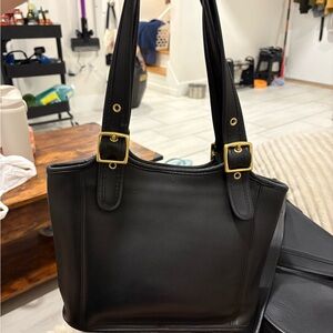 Black Coach Legacy small shopper 9086